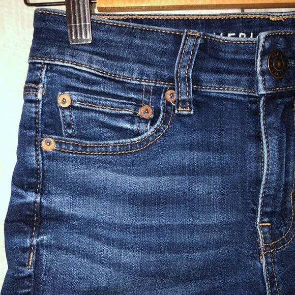 AEO 0 Super Stretch Dark Wash Cuffed Denim Shorts - Picture 3 of 14